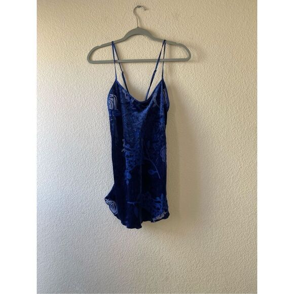 Vintage 80s velour burnout rose print lingerie size small - Picture 1 of 7